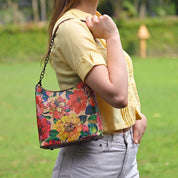 Heritage Leather Multicompartment Hobo - 8532