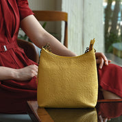 Heritage Leather Multicompartment Hobo - 8532