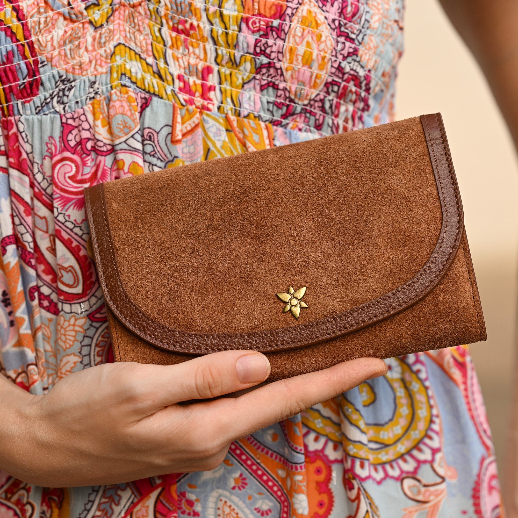 Heritage Leather Tri-Fold Wallet - 1889