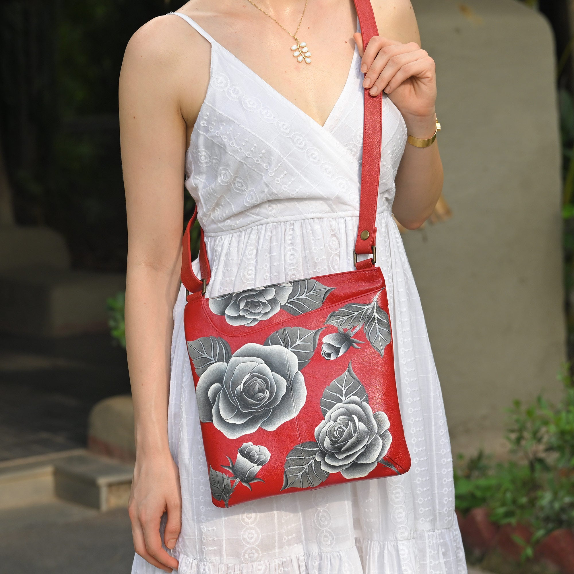 Medium Crossbody - 8495