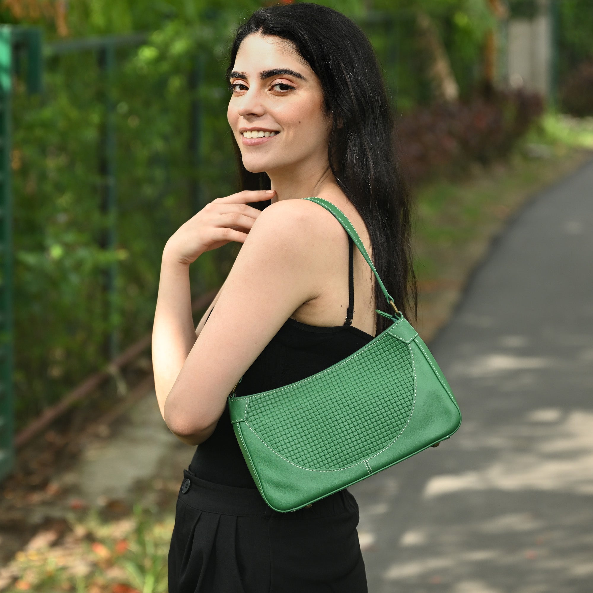 Medium Shoulder Hobo - 8527