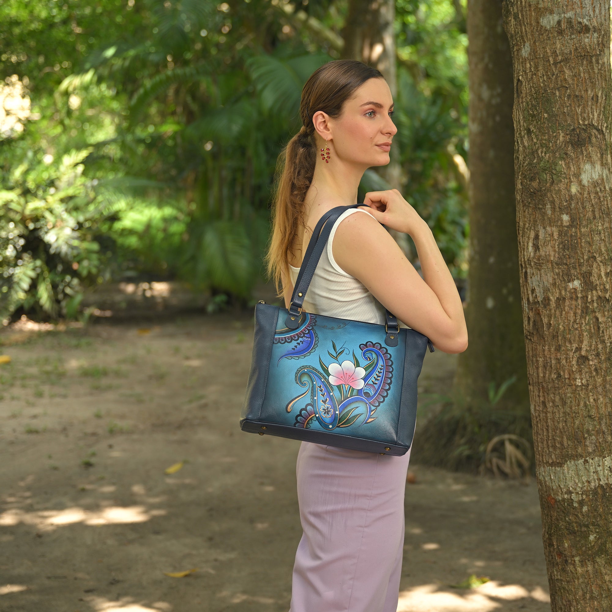 Large Tote - 8538